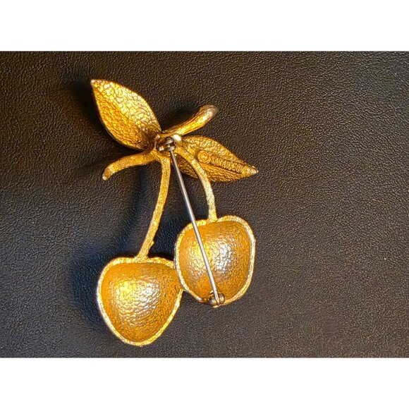 Sarah‎ Coventry Gold-Tone Cherry Brooch Pin Vintage Jewelry - Picture 4 of 5